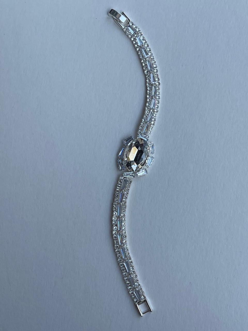 Celeste Knot Bracelet
