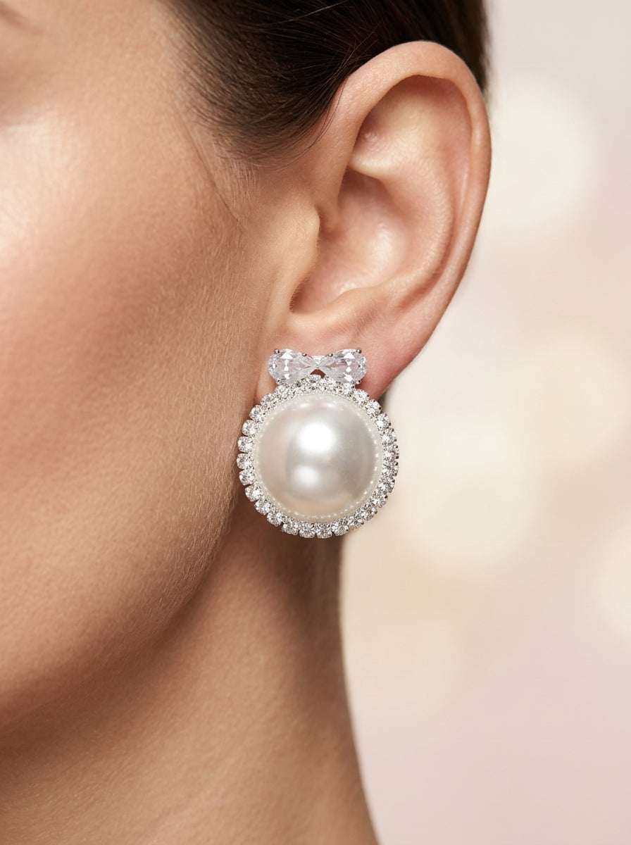 Moonlit Pearl
